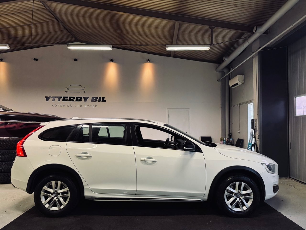 Volvo V60 Cross Country 2016, bild 2/10