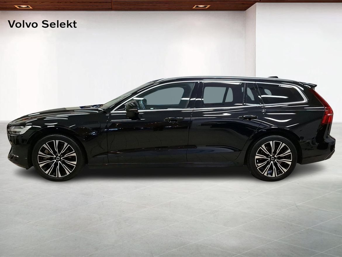 Volvo V60 Recharge T6 II Core Edition 2024, photo 3/14