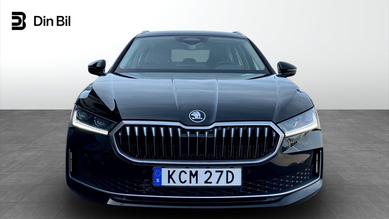 Skoda Superb 2025, bild 4/12