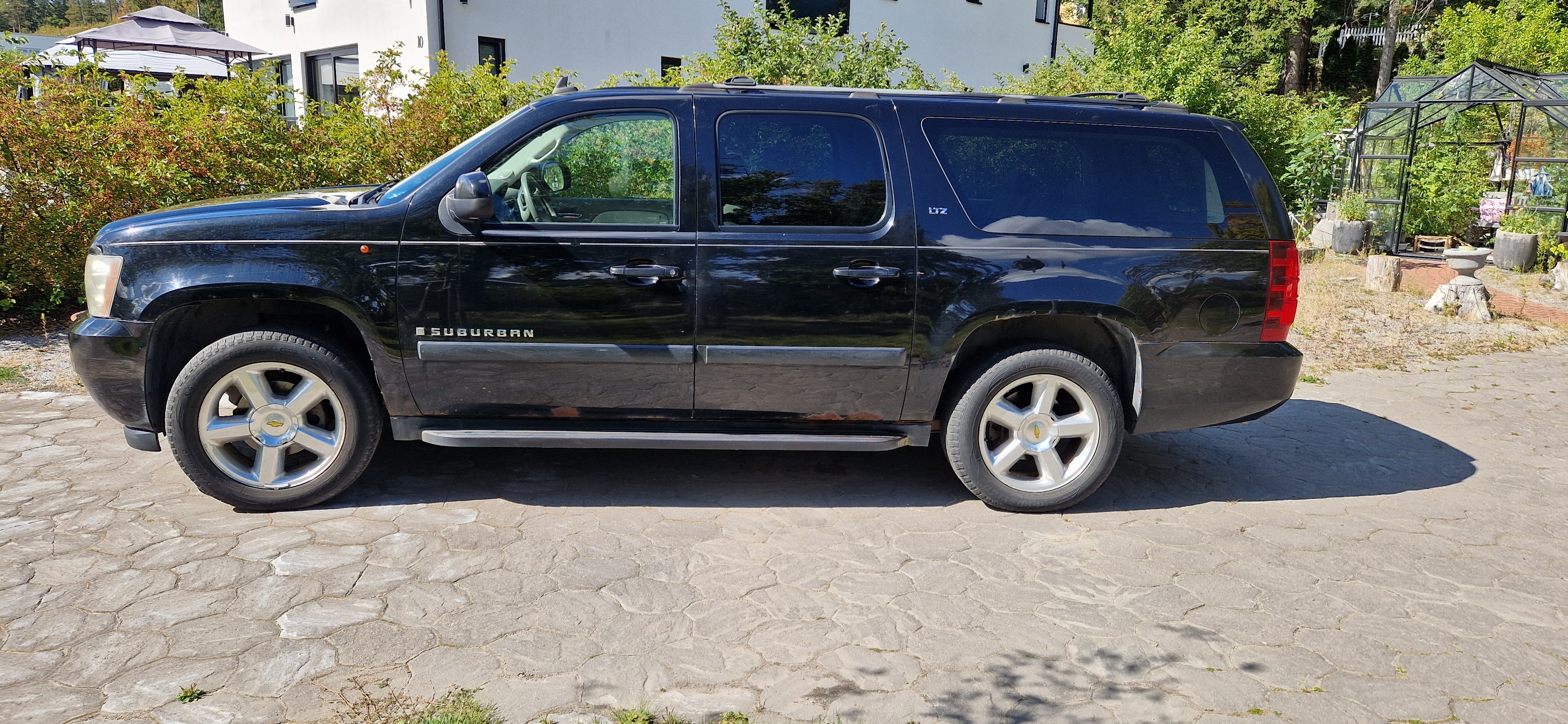 Chevrolet Suburban 2007, bild 2/10