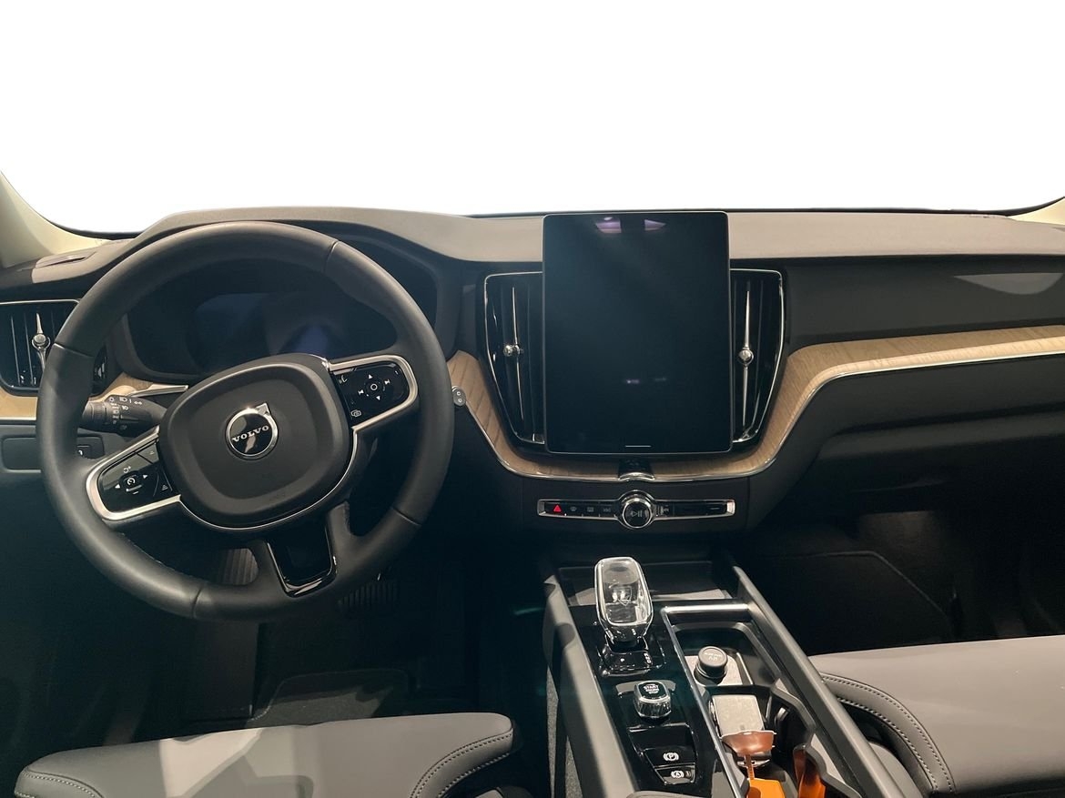 Volvo XC60 T6 Plus Dark Nordic Edition 2026, kuva 5/10