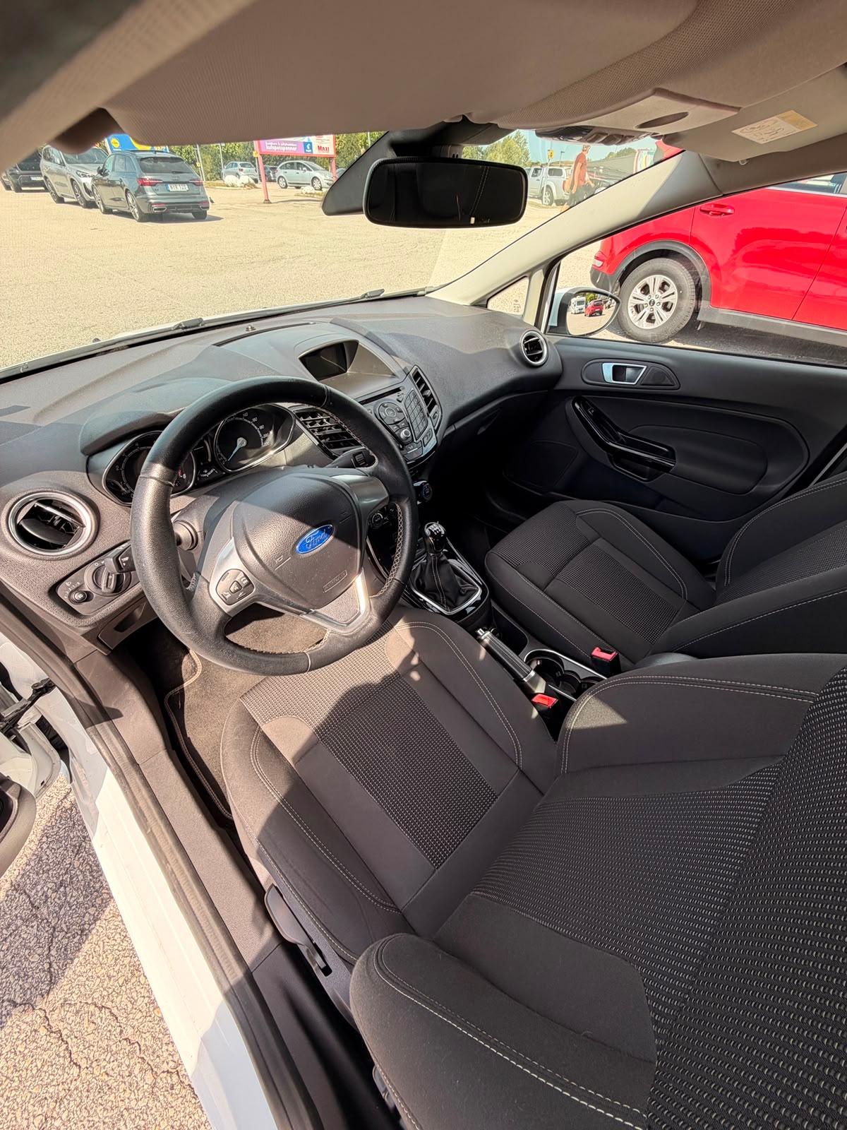 Ford Fiesta 2016, bild 6/10