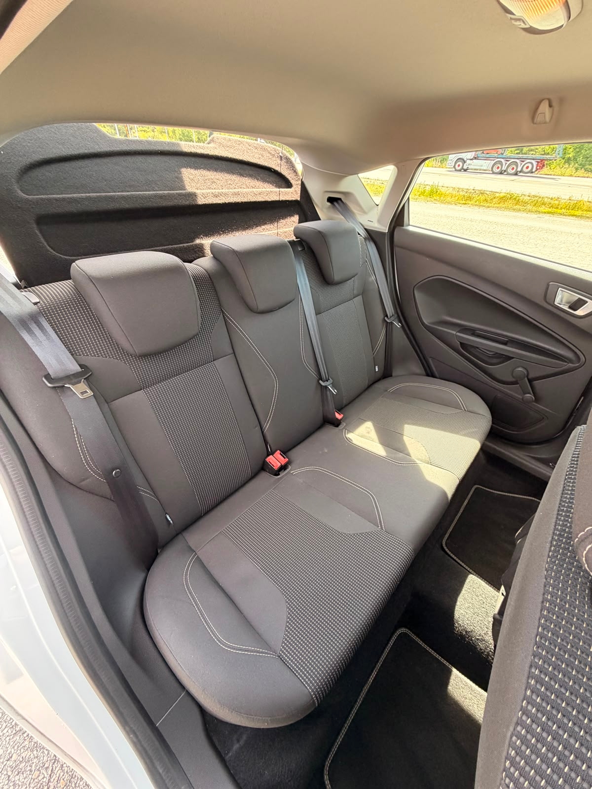Ford Fiesta 2016, bild 7/10