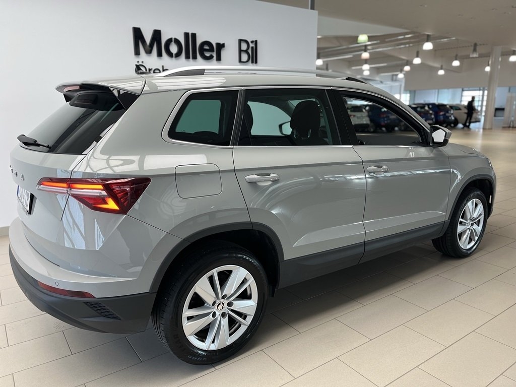 Skoda Karoq 2023, bild 3/18
