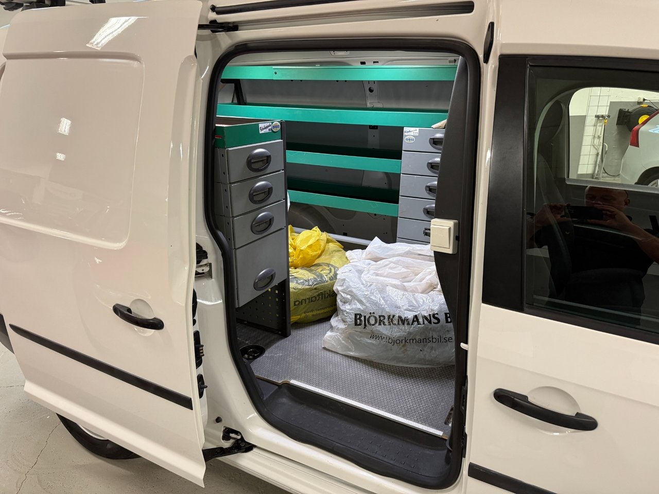 Volkswagen Caddy Maxi 2018, bild 8/8