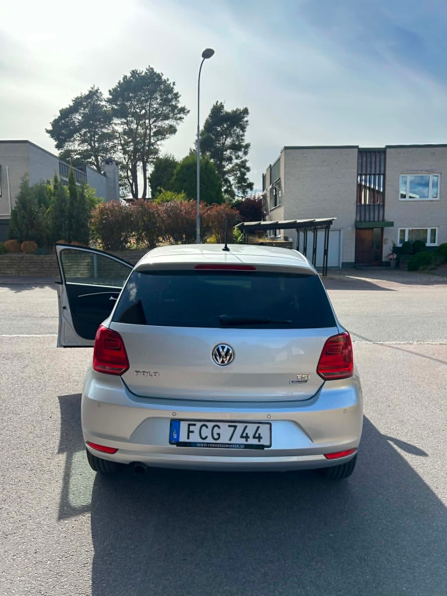 Volkswagen Polo 2015, bild 4/10