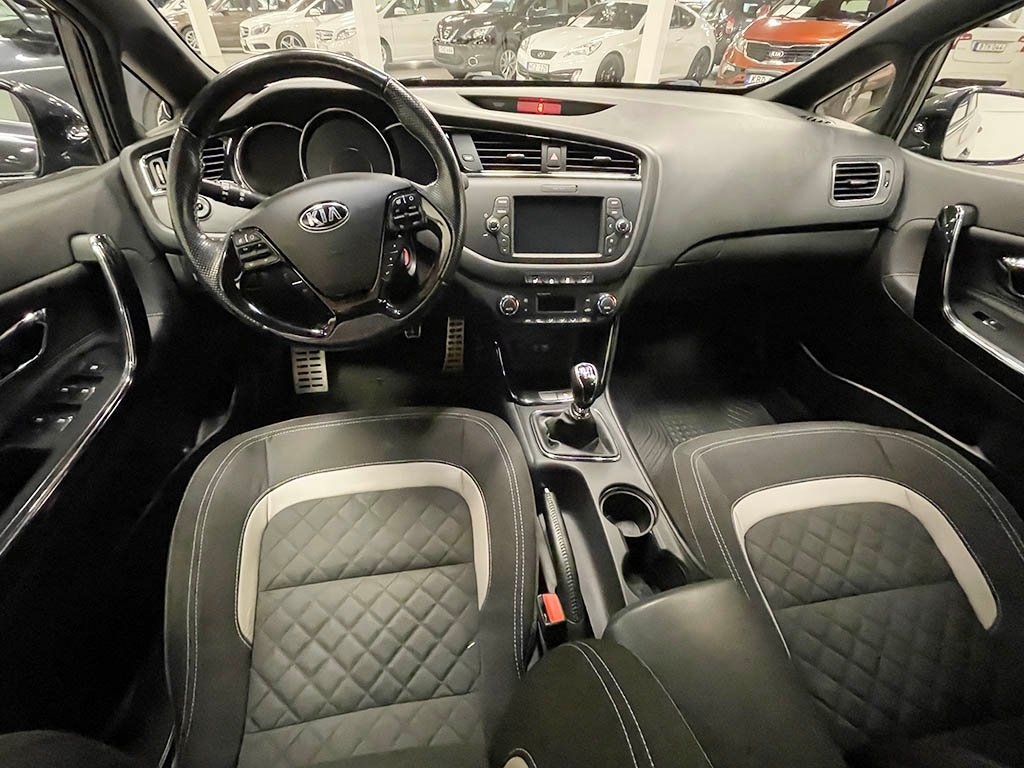 Kia Ceed SW 1,6 CRDi GT-Line 136Hk 2016, photo 6/7