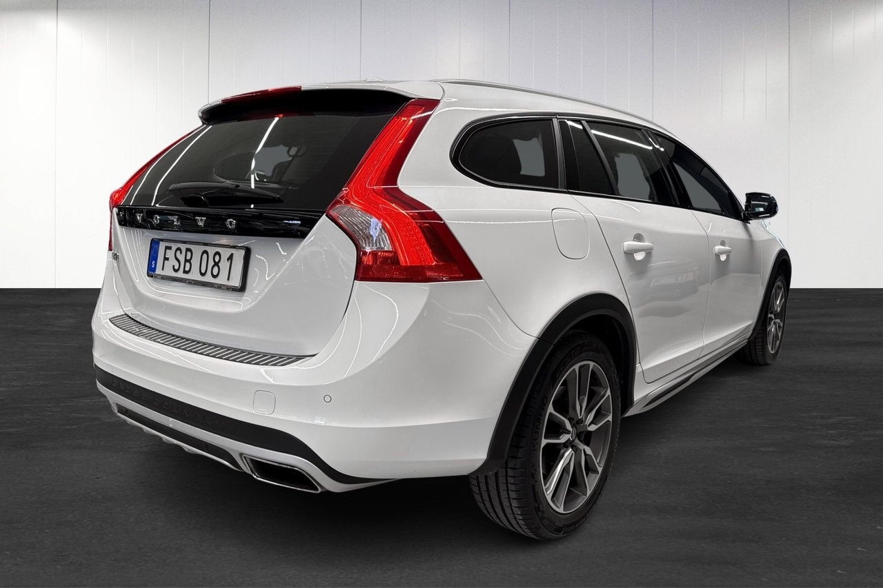 Volvo V60 Cross Country 2017, bild 4/11