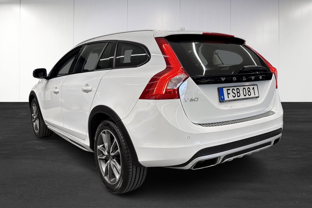 Volvo V60 Cross Country 2017, bild 3/11