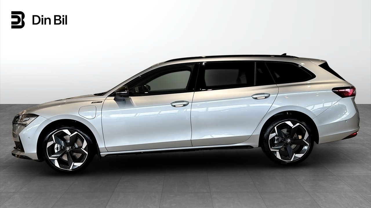 Skoda Superb 2026, bild 2/15