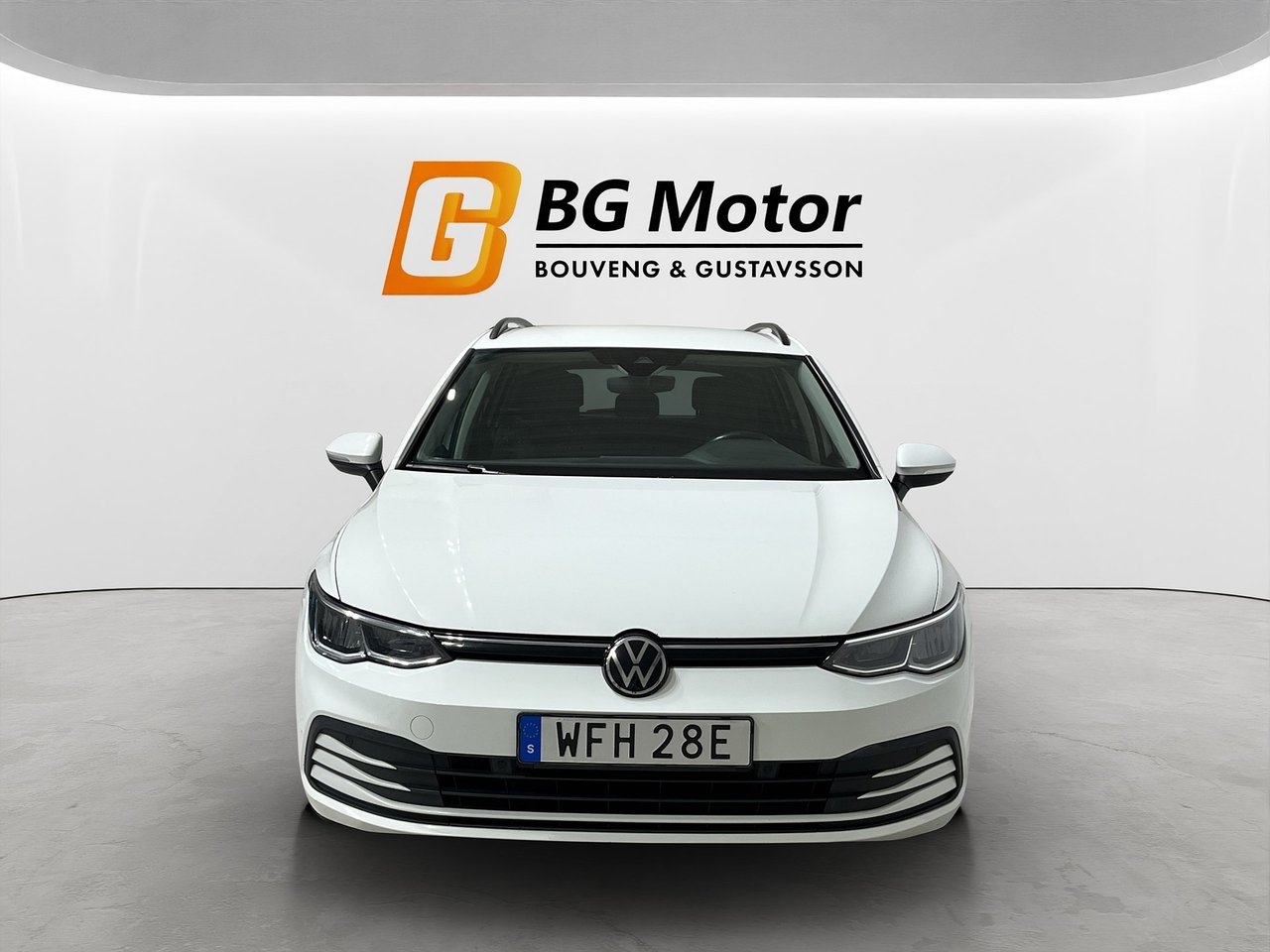 Volkswagen Golf 1.5e TSI Aut Backkamera 2022, bild 3/21