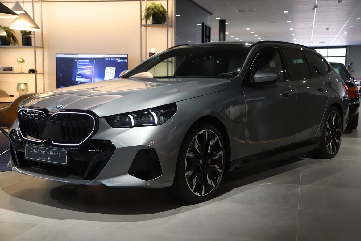 BMW 550