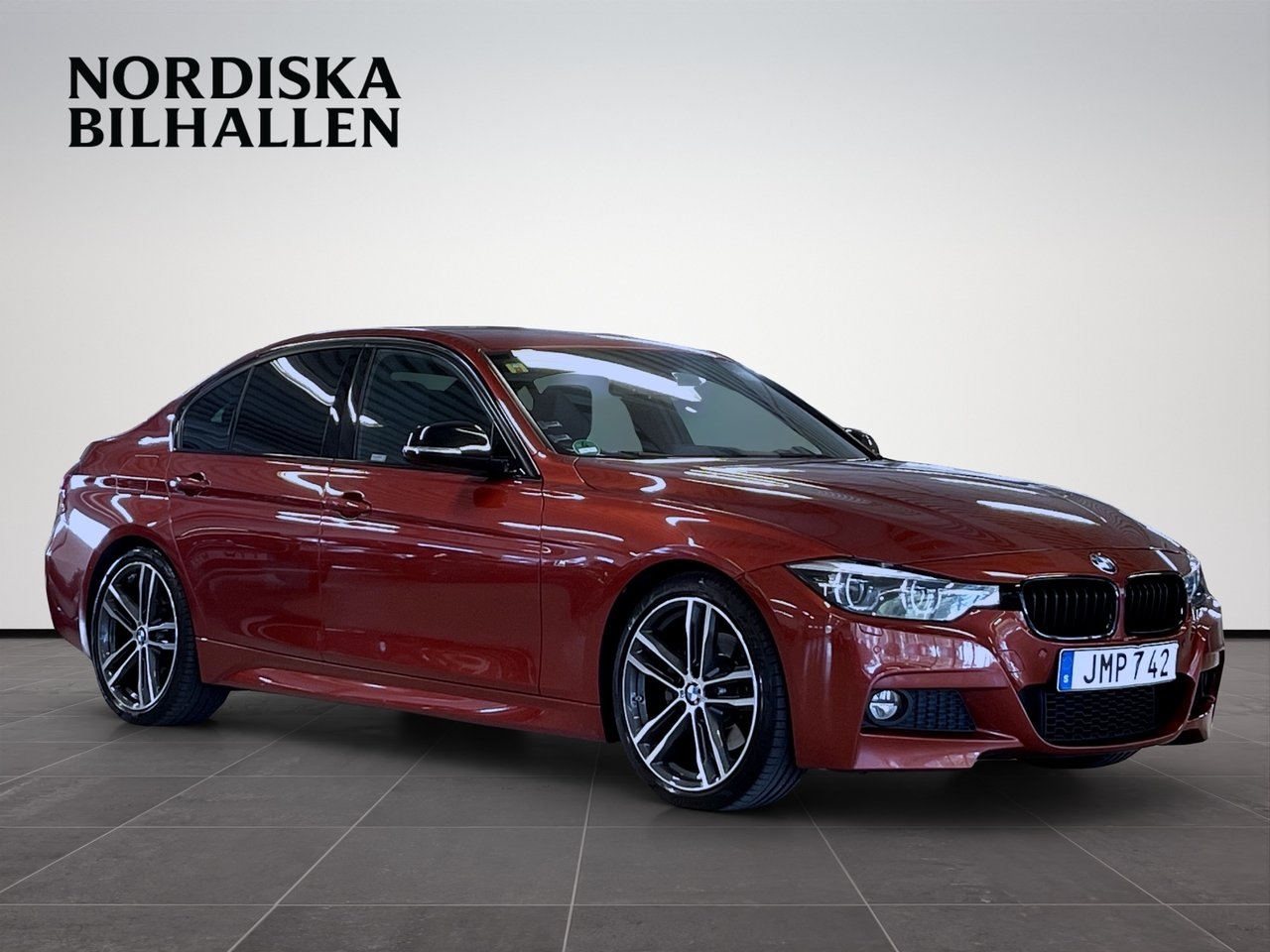 BMW 330