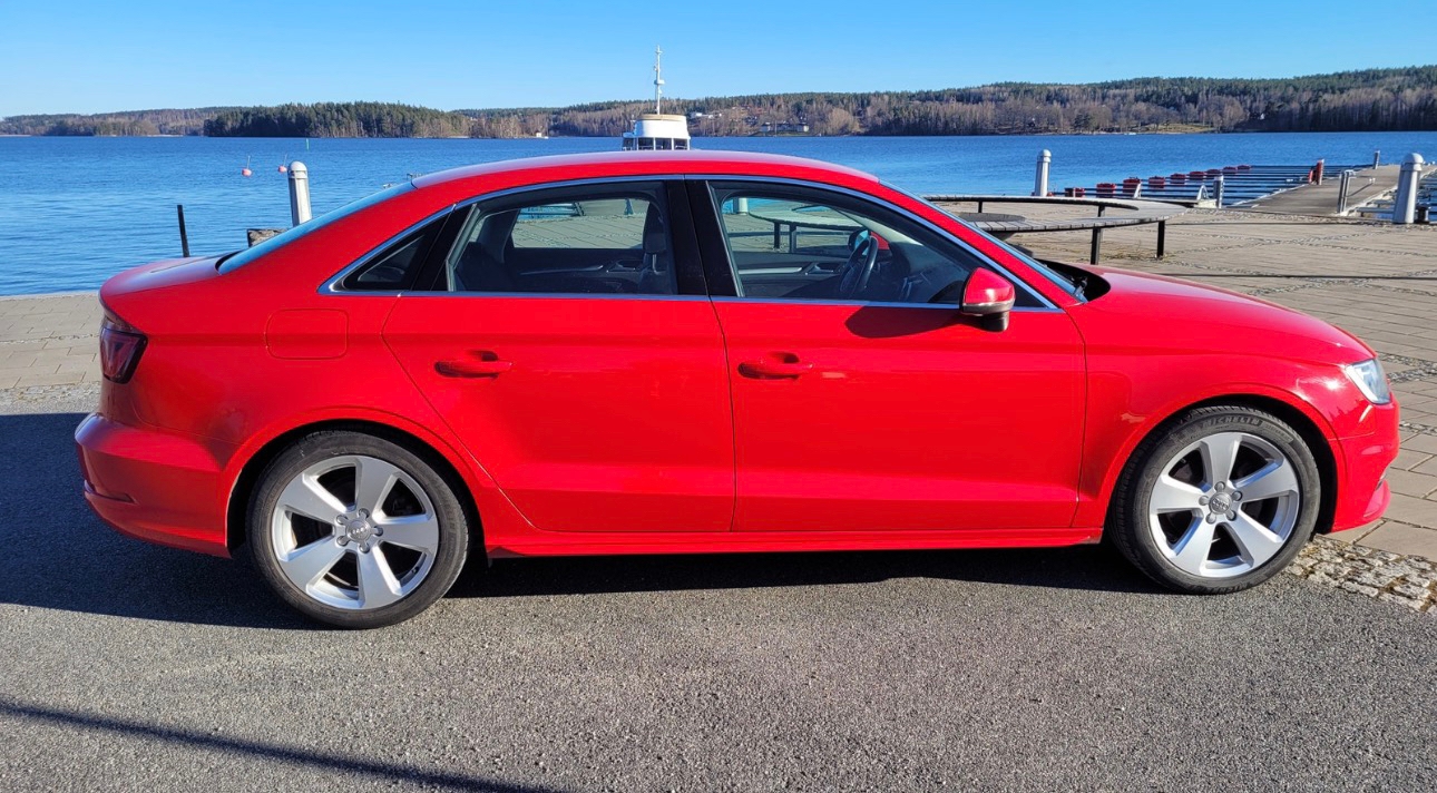 Audi A3 Sedan 2.0 TDI quattro Manuell 2014, bild 2/8