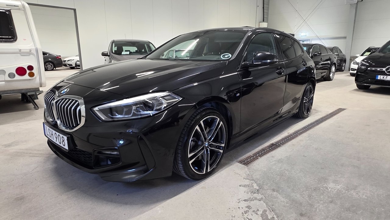 BMW 118