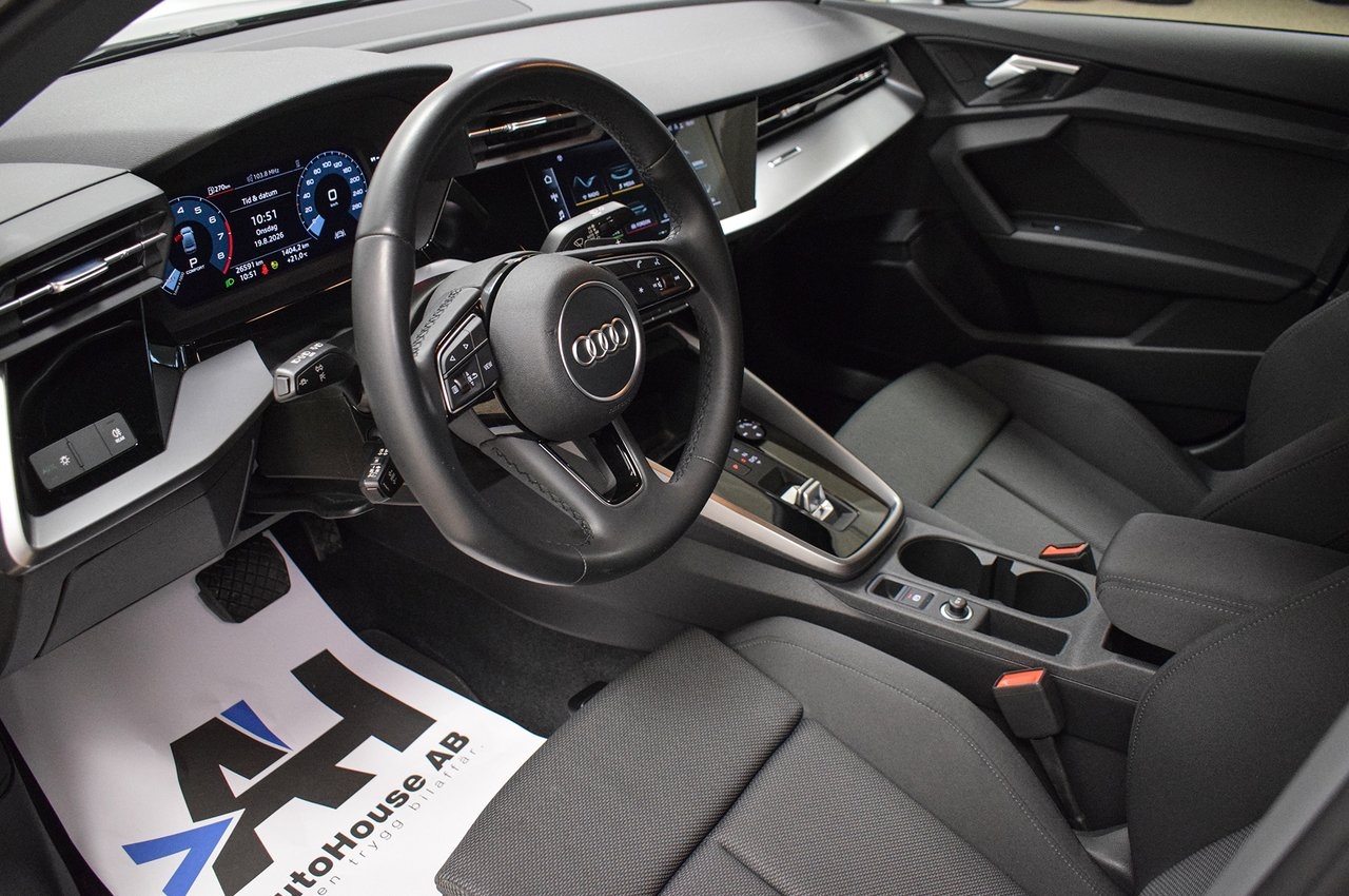 Audi A3 2023, photo 7/10