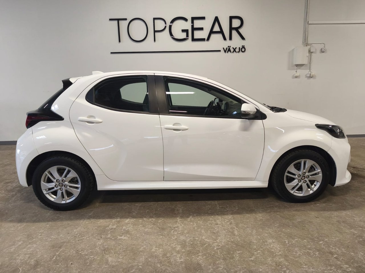 Toyota Yaris Hybrid CVT Active Euro 6 2022, bild 7/10