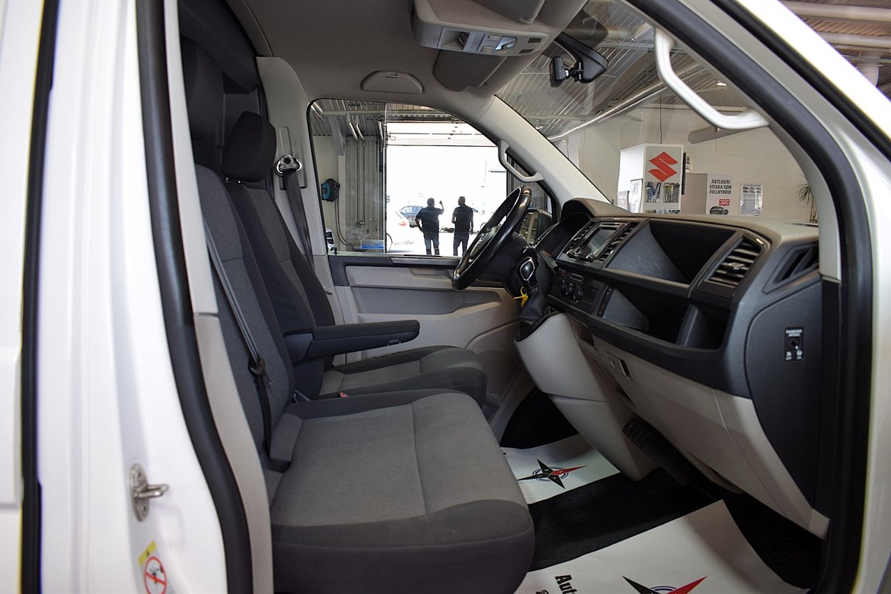 Volkswagen Transporter 2018, bild 5/10