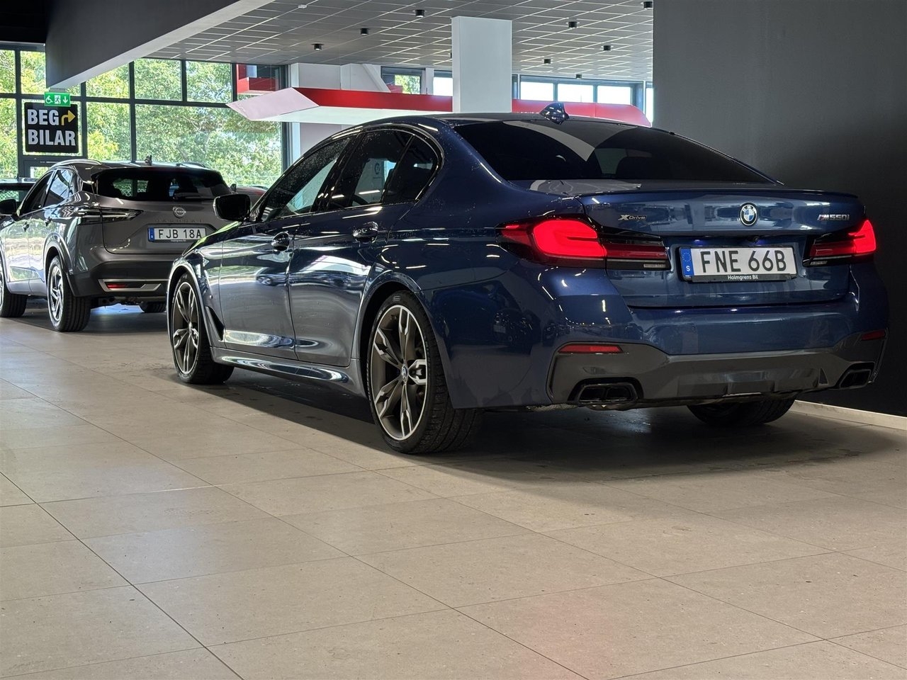 BMW M550i 2022, kuva 3/10