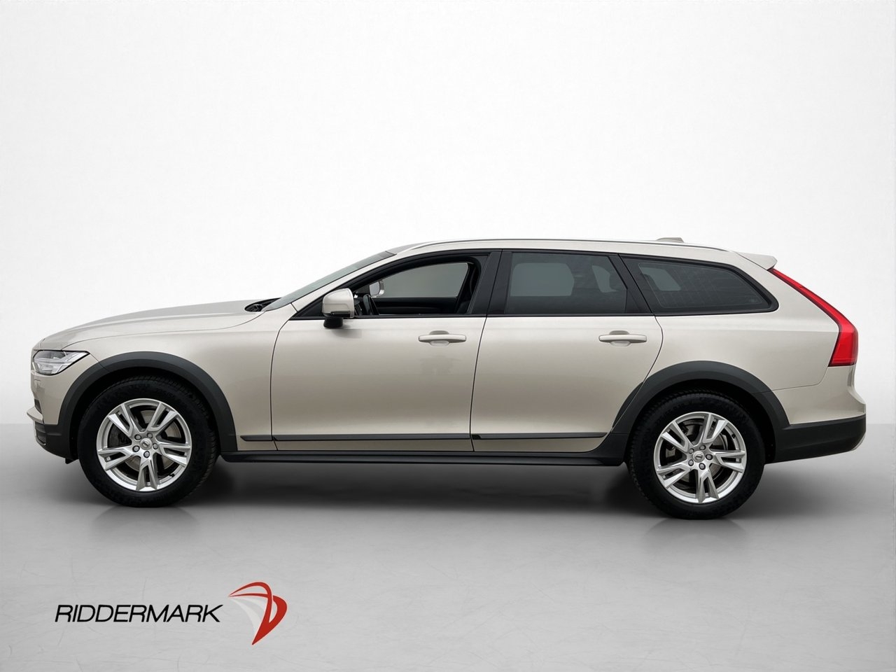 Volvo V90 Cross Country 2019, kuva 4/30