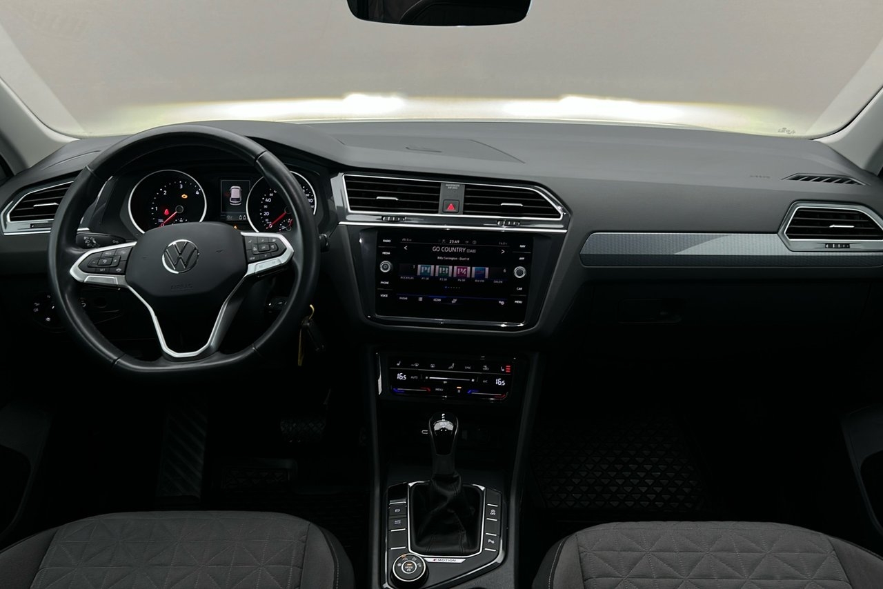 Volkswagen Tiguan 2021, bild 3/3