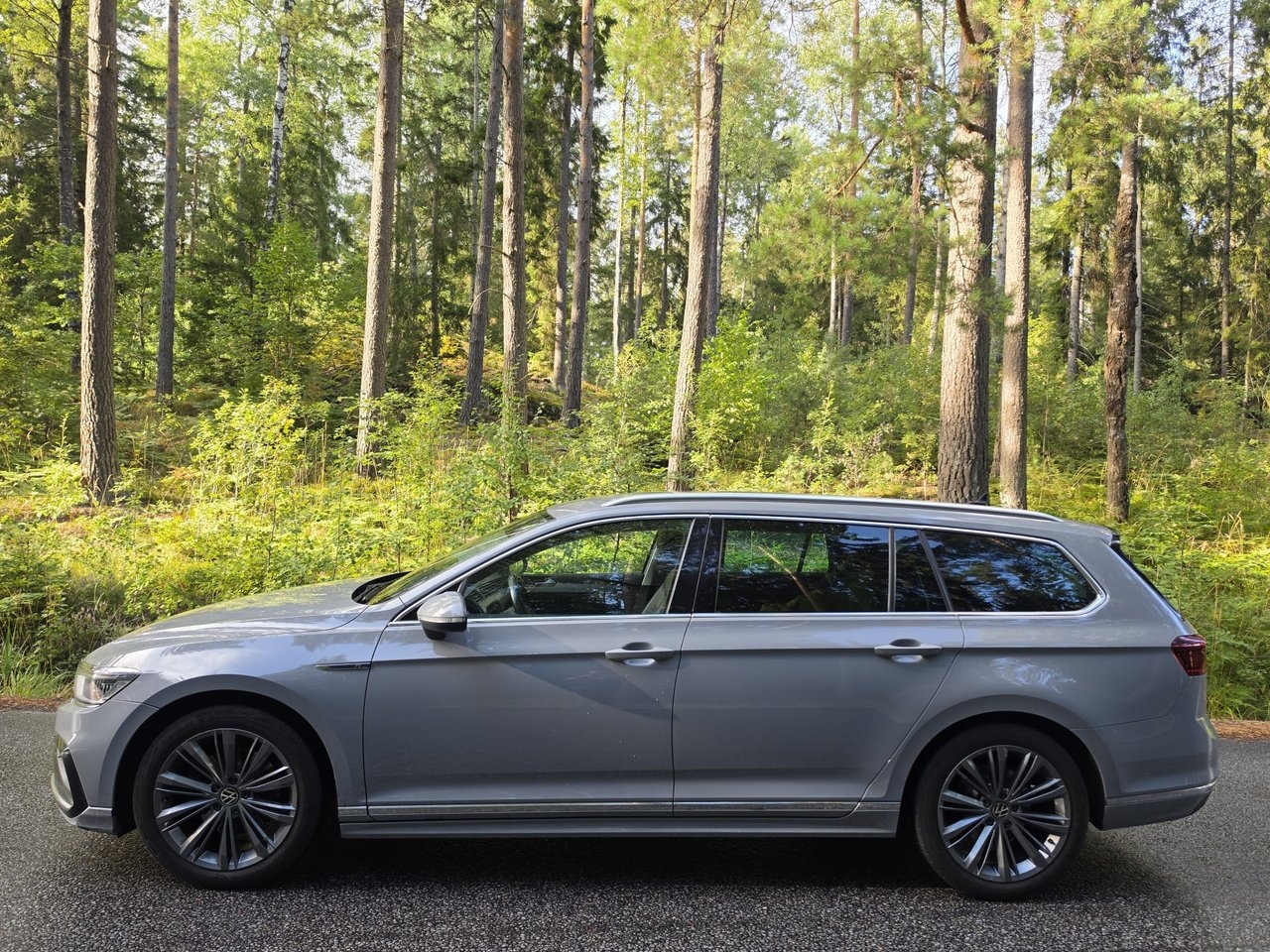 Volkswagen Passat 2022, bild 3/16