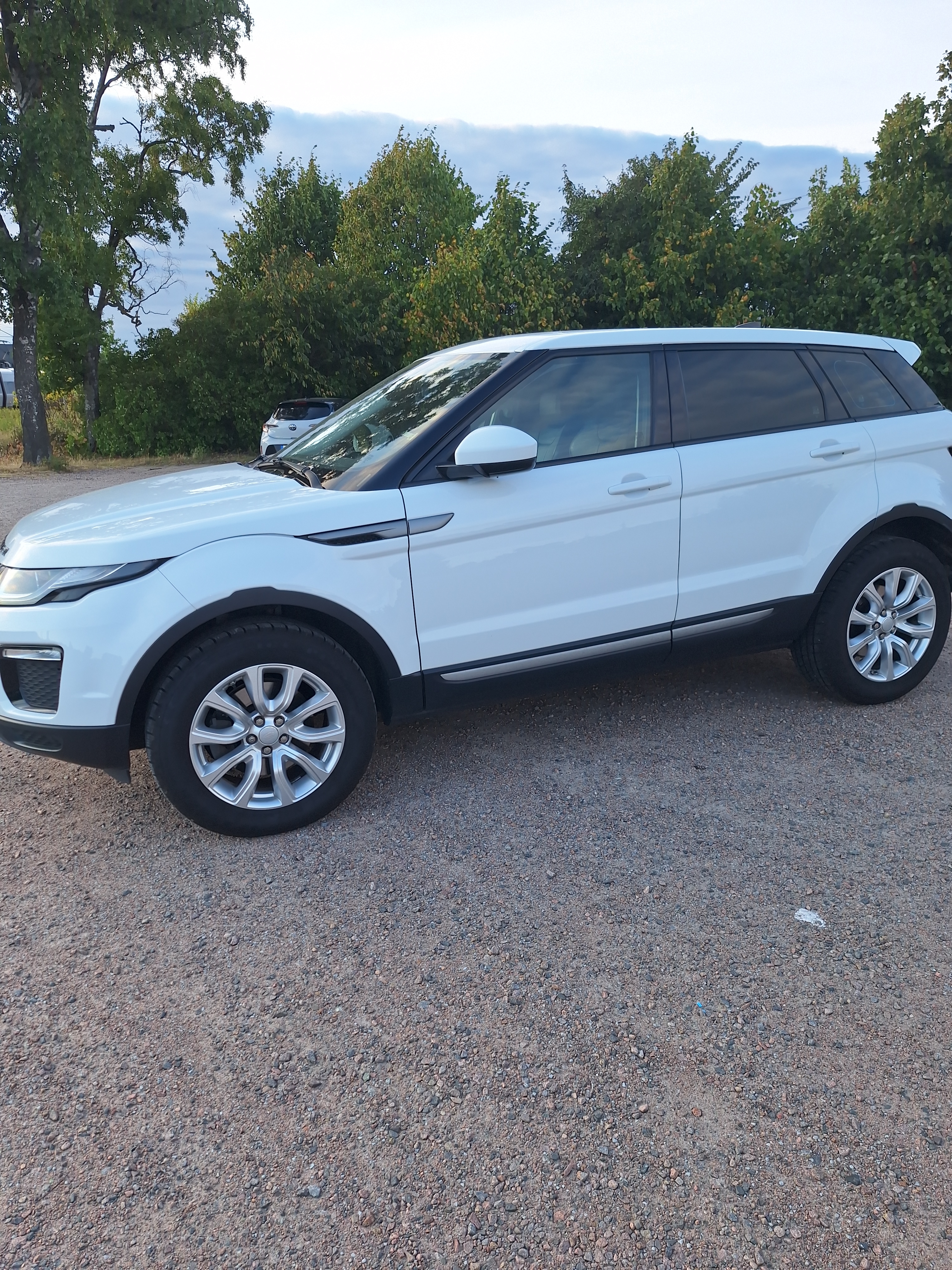 Land Rover Range Rover Evoque 2019, bild 2/10