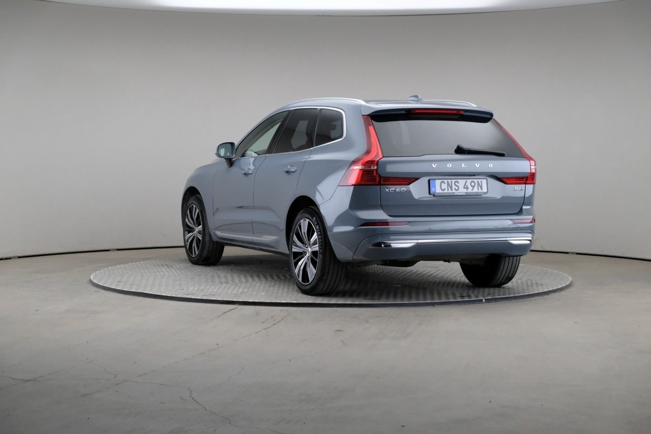 Volvo XC60 2023, bild 2/3