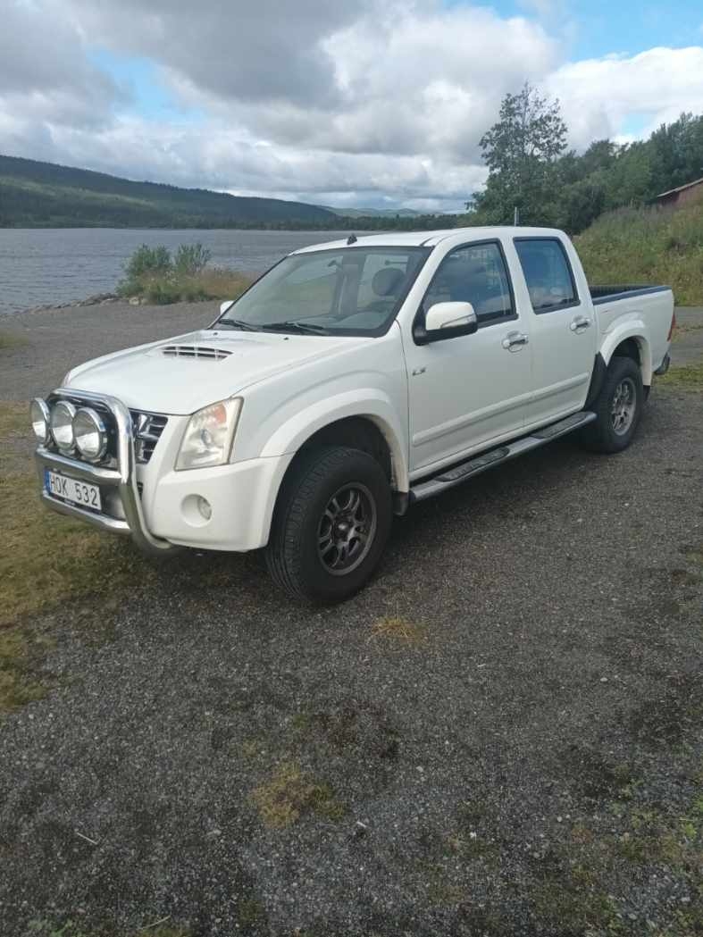 Isuzu D-max