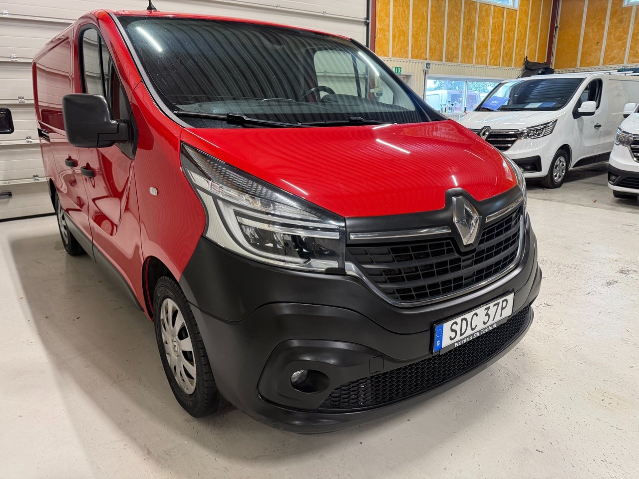 Renault Trafic 2021, photo 5/10