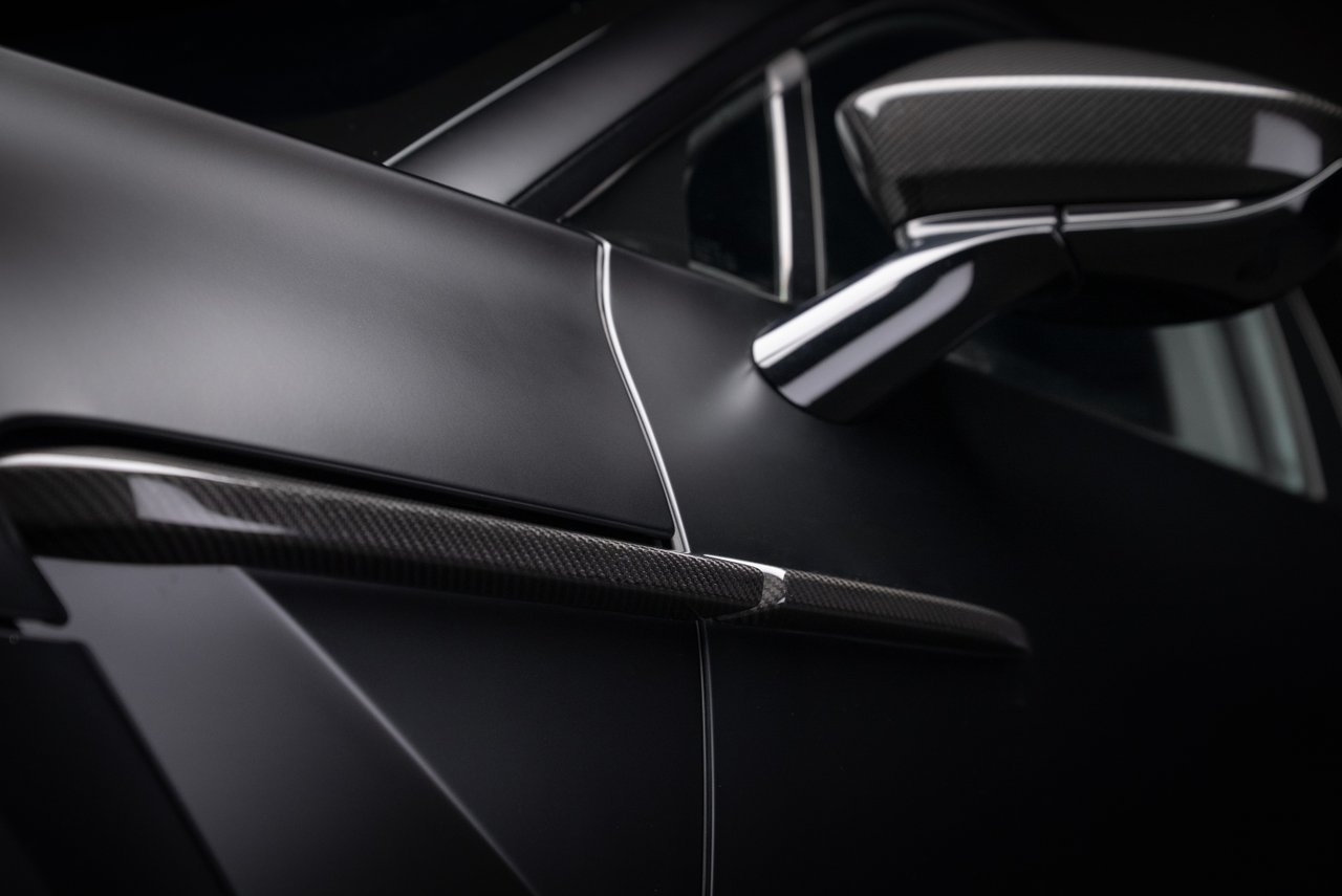 Aston Martin DBX707 707 / Carbon Pack 2023, kuva 6/10