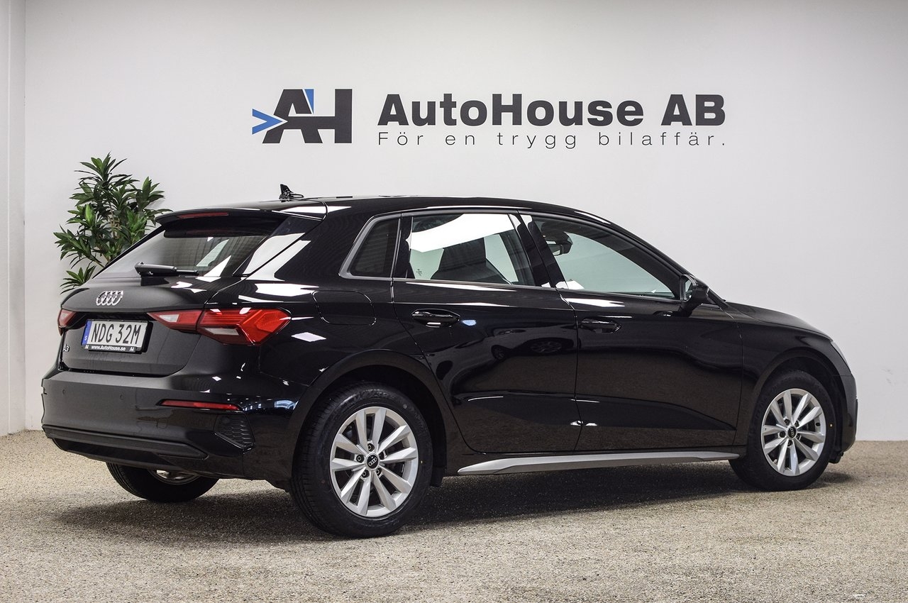 Audi A3 Sportback 35 TFSI 150HK Proline 2023, bild 2/10
