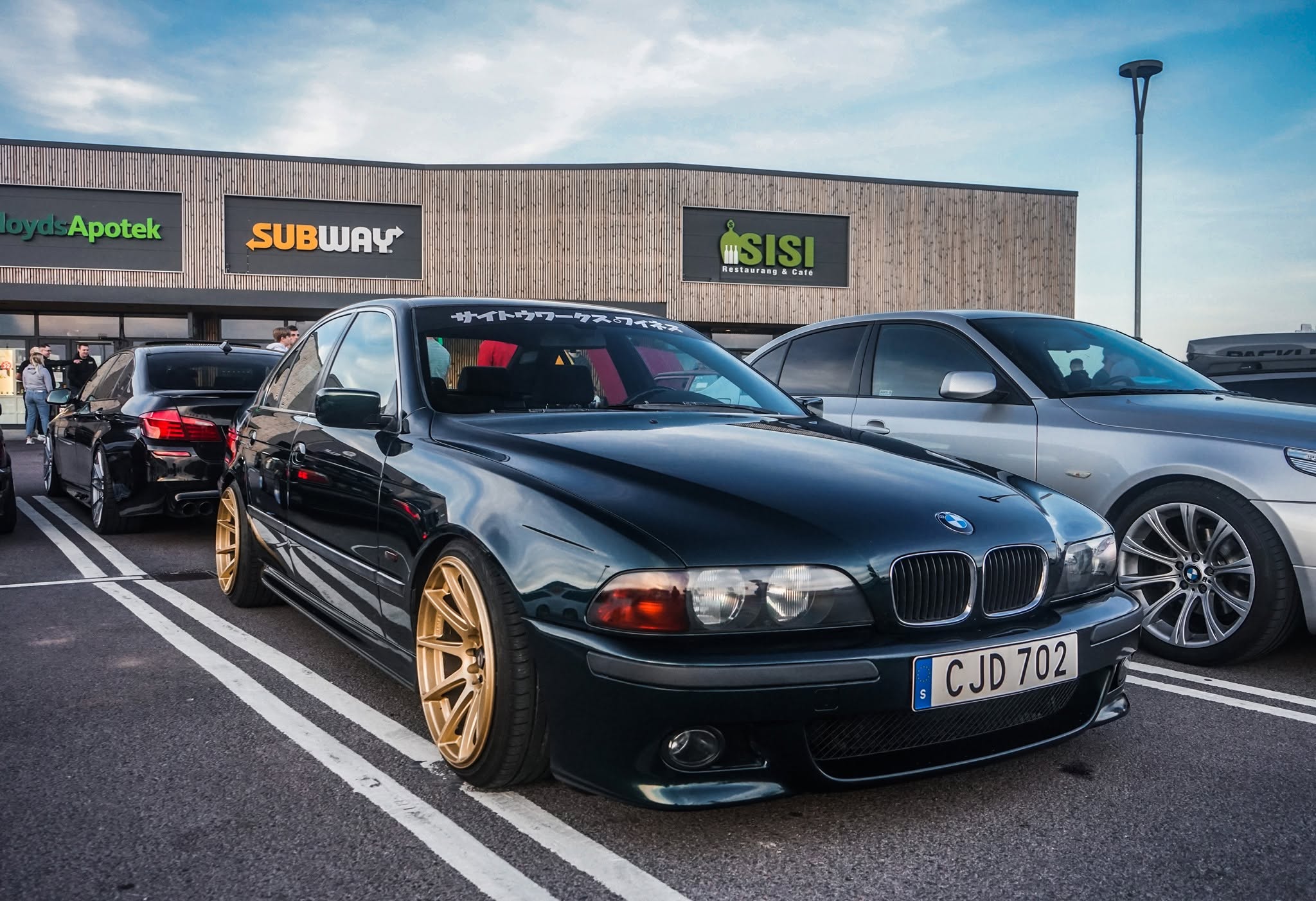 BMW 523