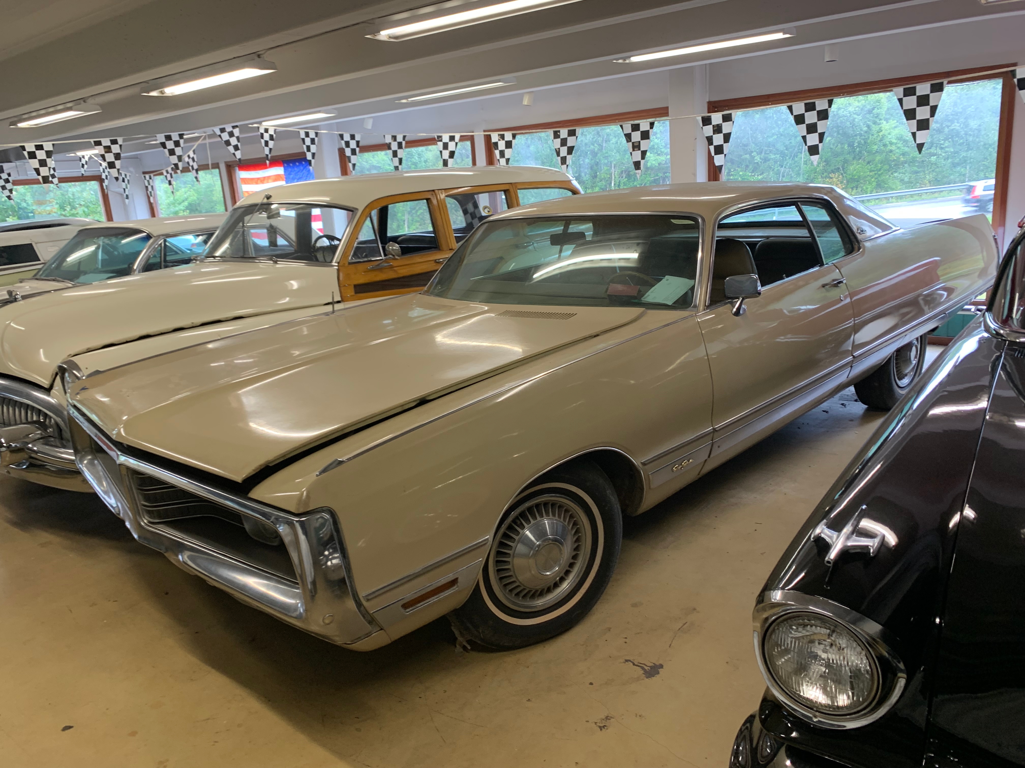 Chrysler New Yorker