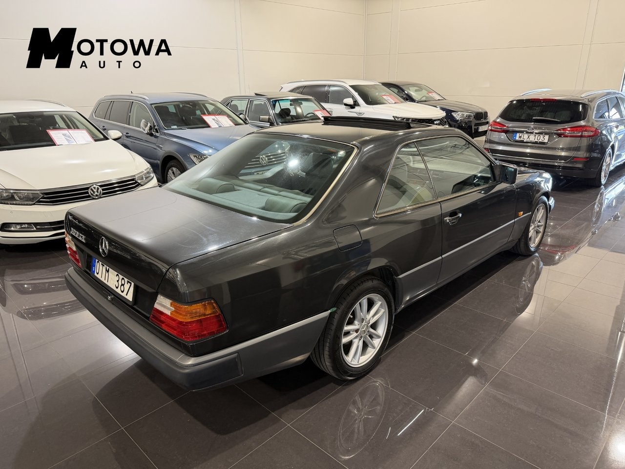 Mercedes-Benz 300 CE Coupé Svensksåld 1989, kuva 6/10
