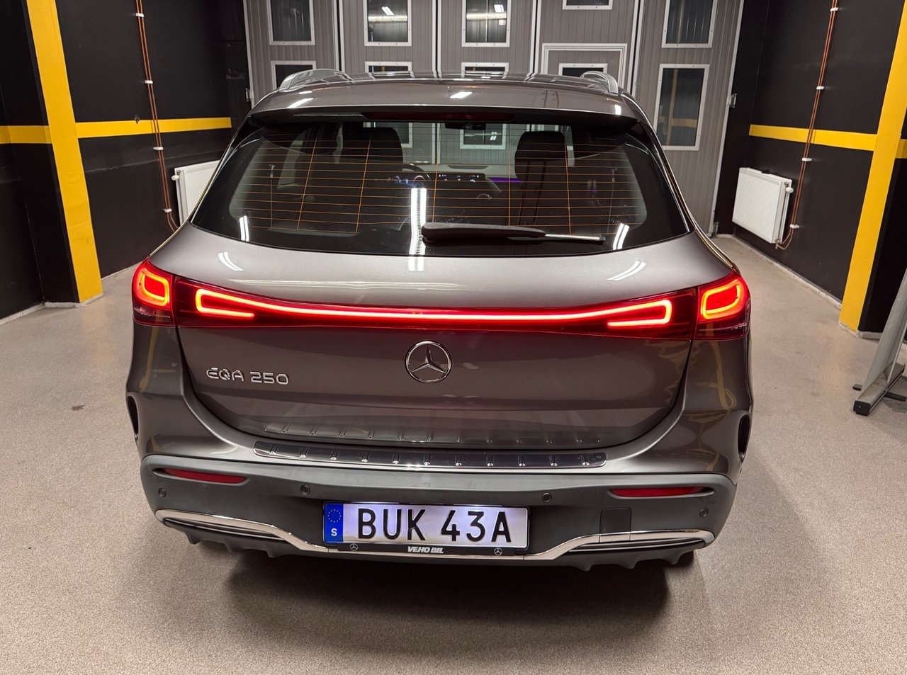 Mercedes-Benz EQA 250 AMG Line 2022, kuva 5/10