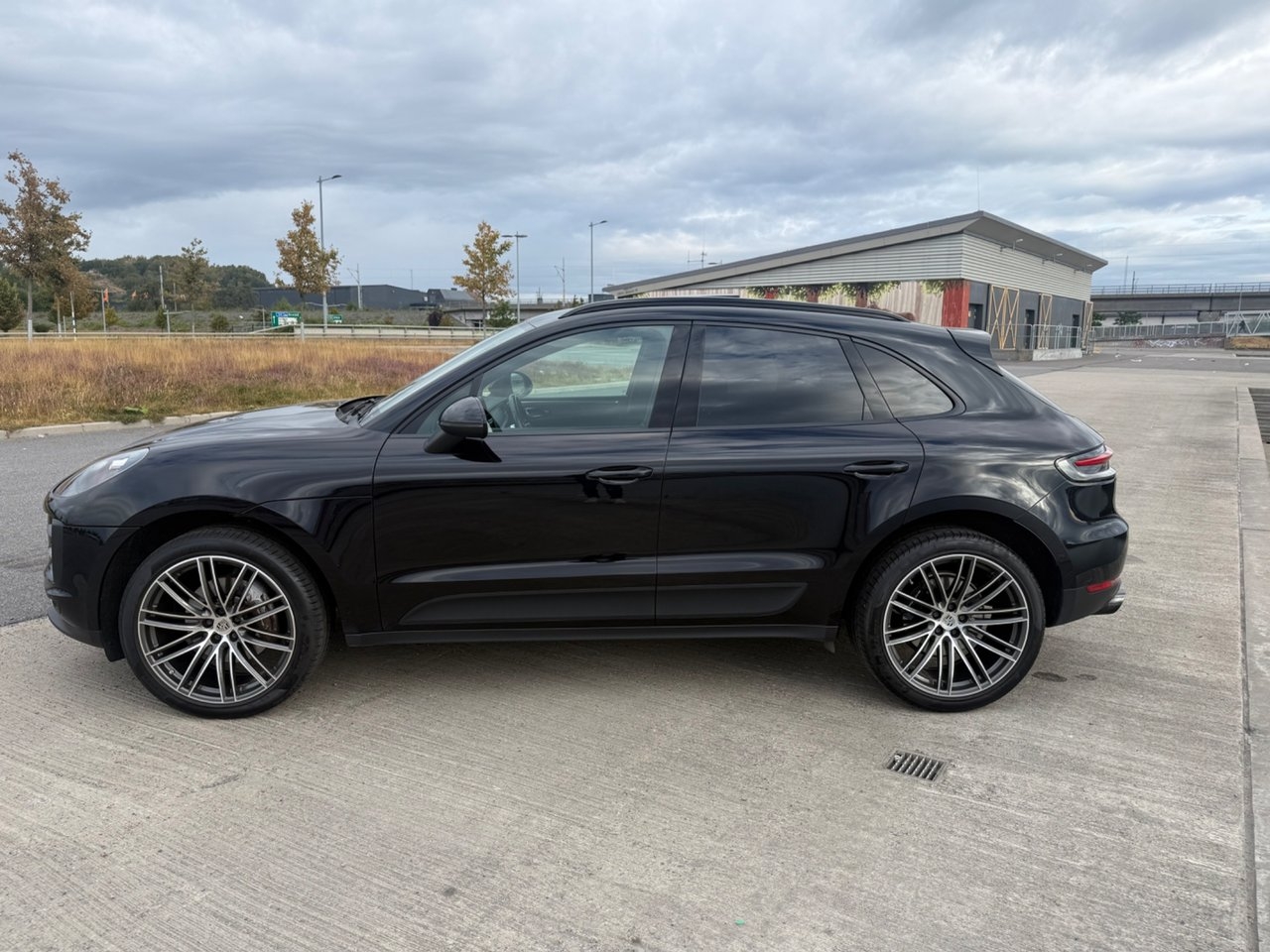 Porsche Macan PDK 245Hk Svensksåld 2020, bild 4/10