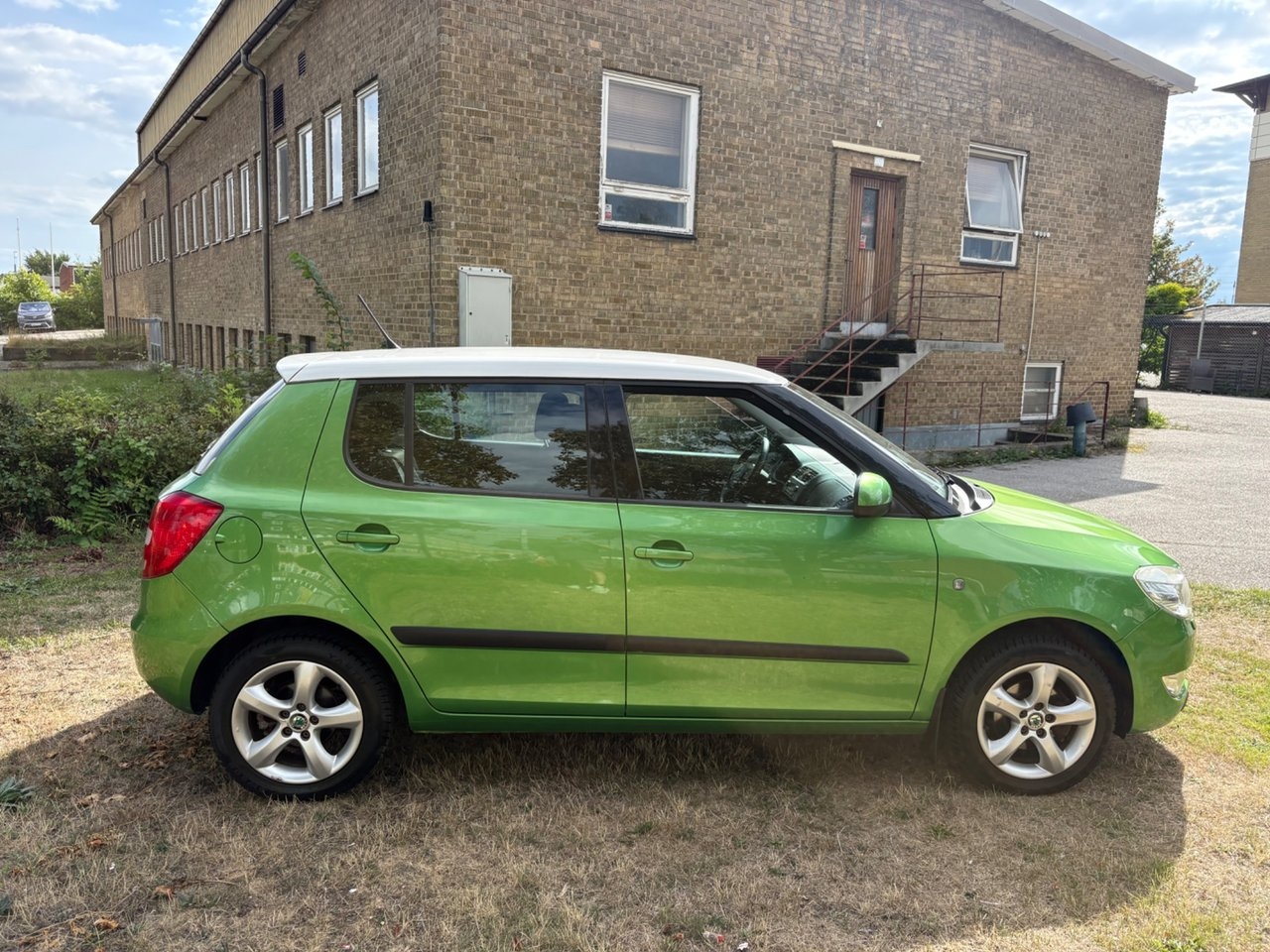 Skoda Fabia 1.2 TSI Elegance Euro 5 2012, bild 3/18