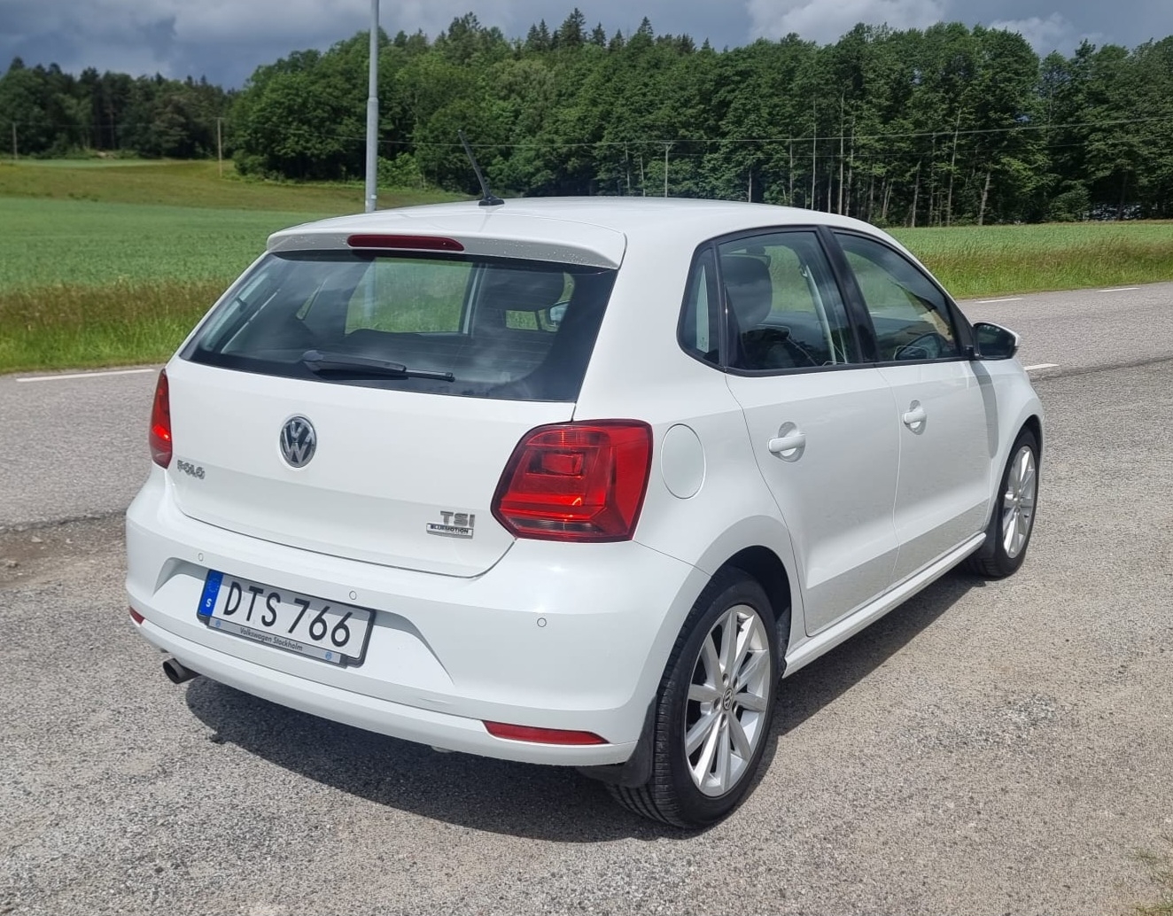 Volkswagen Polo 2015, bild 4/9