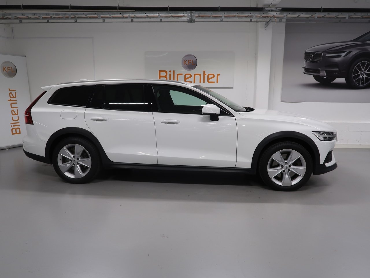 Volvo V60 Cross Country 2019, bild 5/10