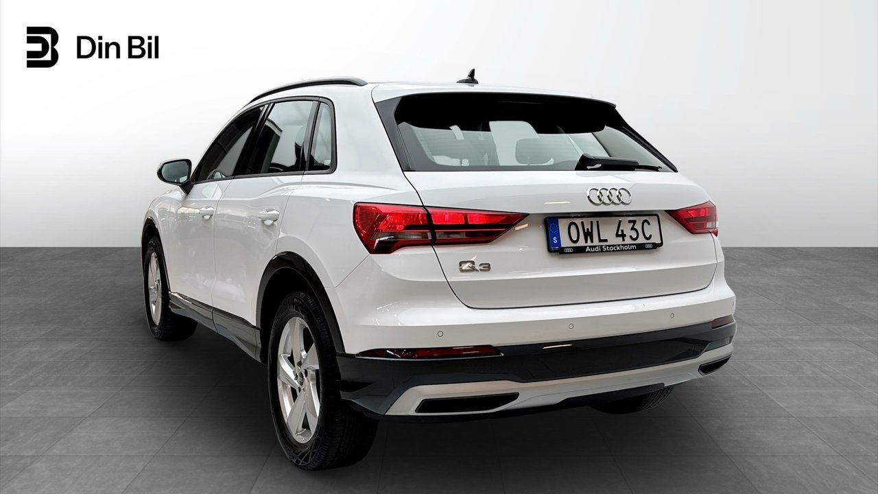 Audi Q3 35 TFSI 150HK Cockpit 2024, bild 3/10