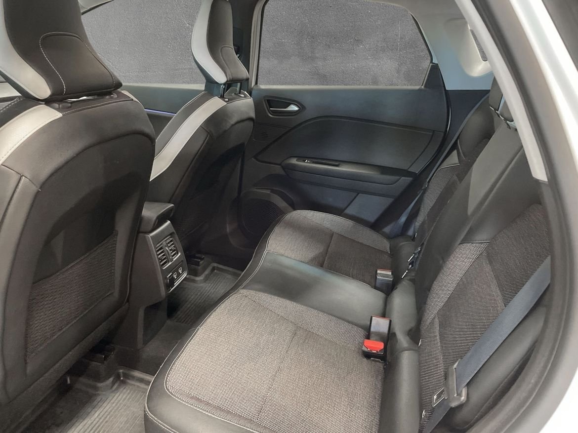 Renault Captur PHEV 160 Intens A 2021, photo 6/9