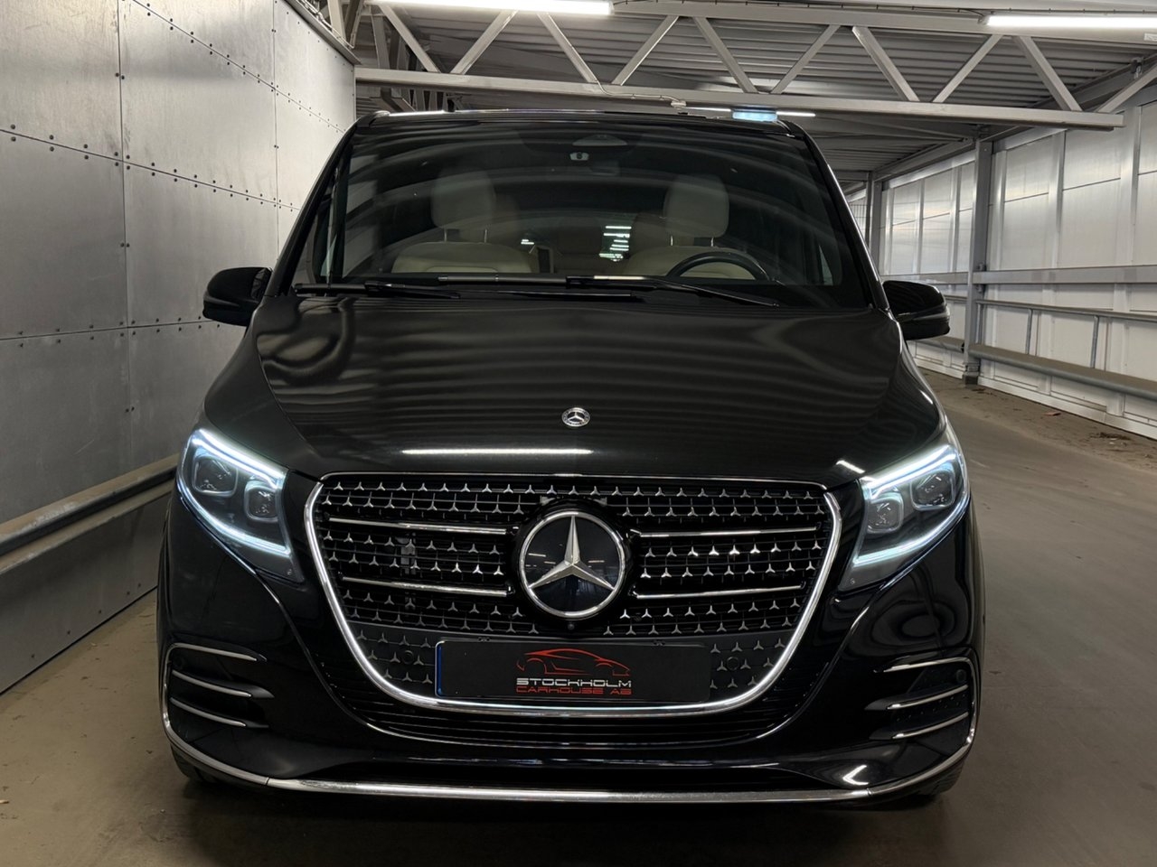 Mercedes-Benz V 300d AMG 4MATIC 2025, bild 4/10