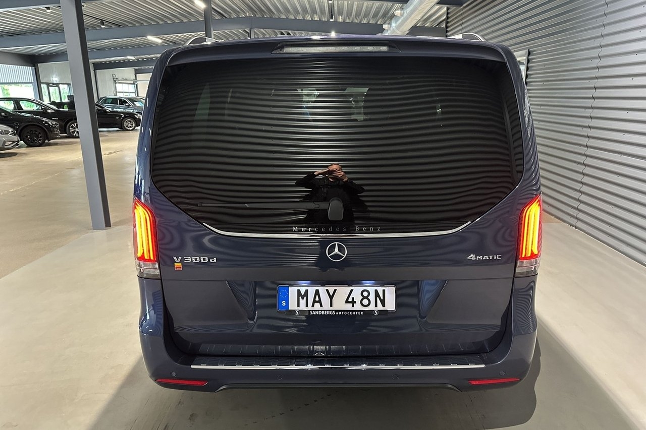 Mercedes-Benz V 300d 4MATIC AMG 2025, bild 5/10