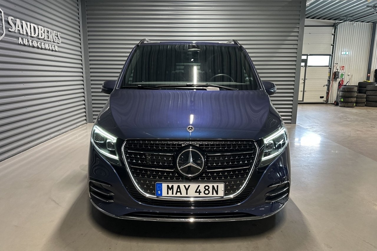 Mercedes-Benz V 300d 4MATIC AMG 2025, bild 2/10