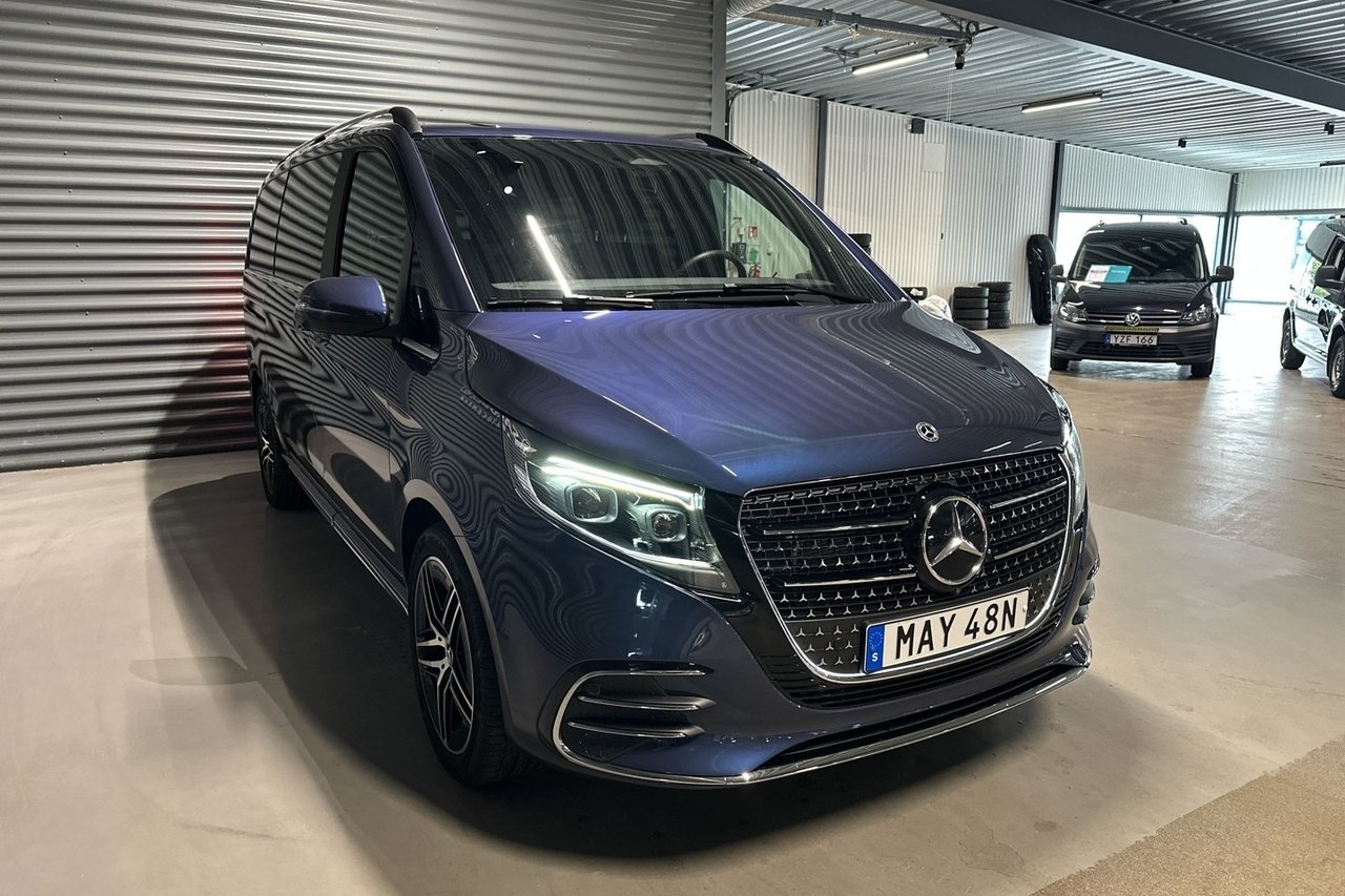 Mercedes-Benz V 300d 4MATIC AMG 2025, bild 3/10