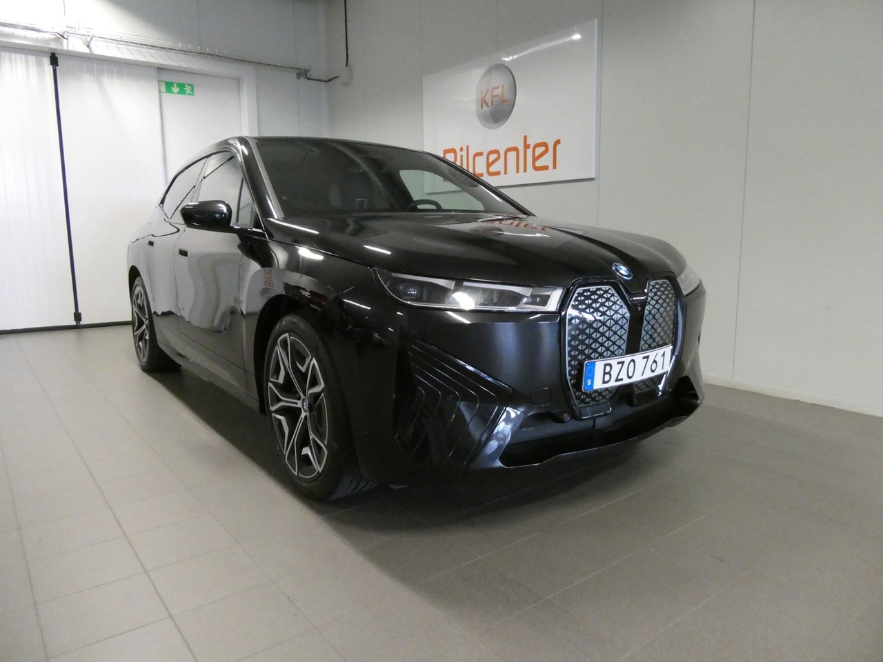 BMW iX