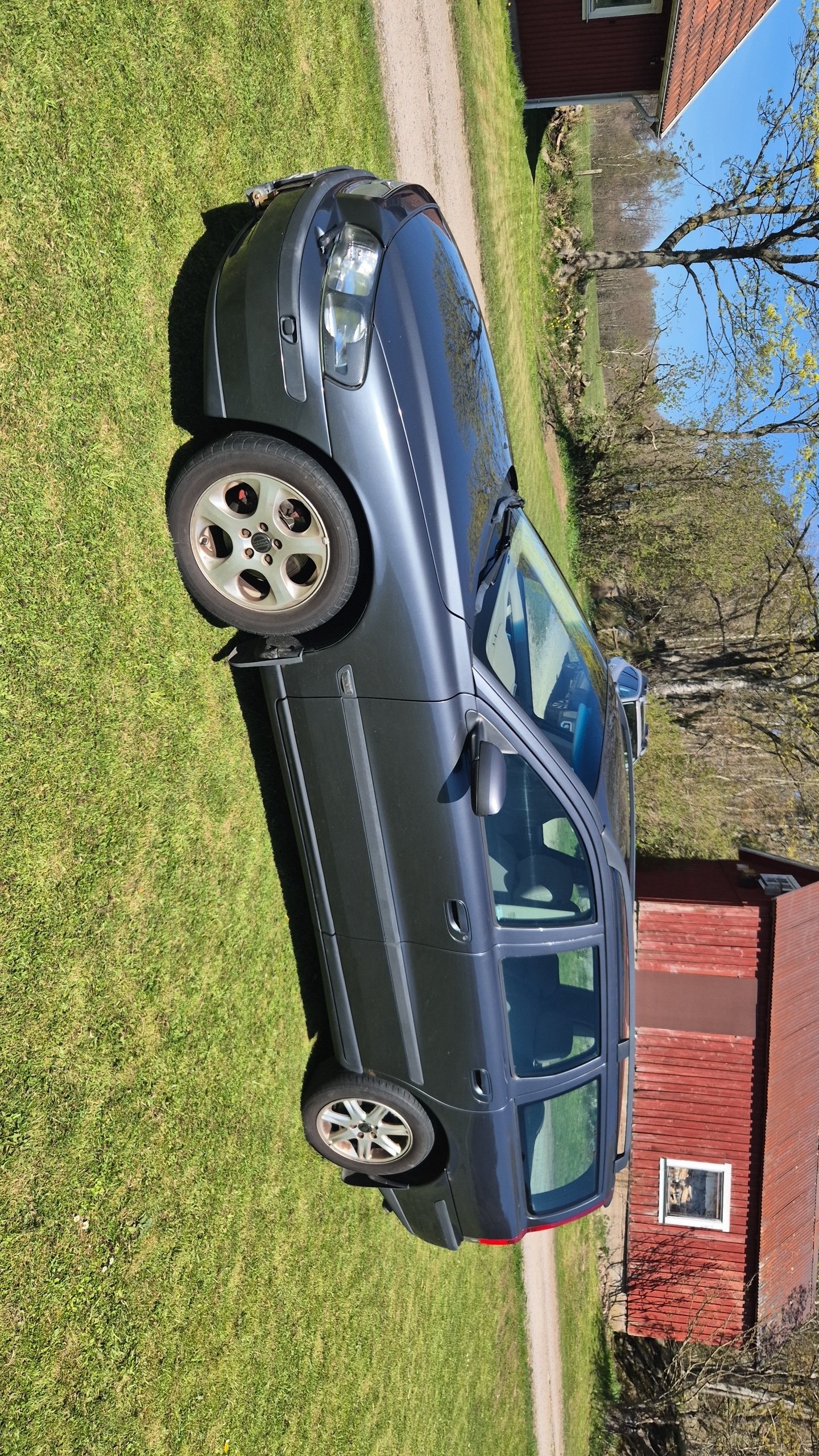 Volvo V70 2.4 Manuell 2004, kuva 2/6