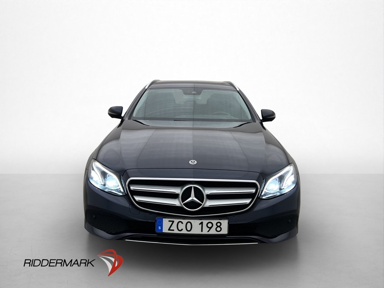 Mercedes-Benz E 220 4M 2018, bild 2/38