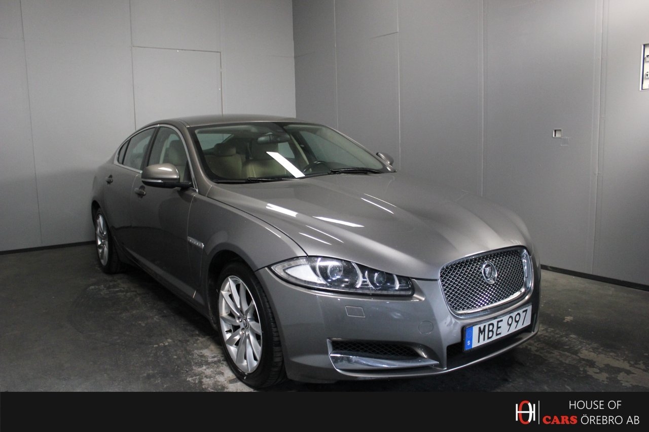 Jaguar XF